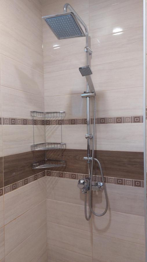 Апартамент Pink & Blue - 2Bdr With Balcony - Wi-Fi Varna Eksteriør billede