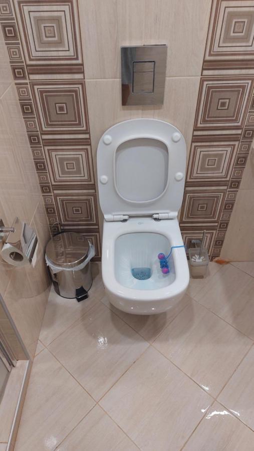 Апартамент Pink & Blue - 2Bdr With Balcony - Wi-Fi Varna Eksteriør billede
