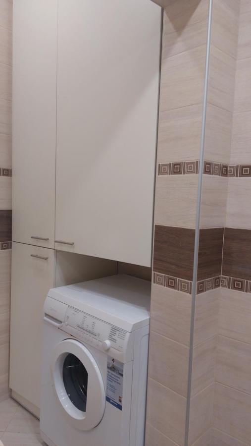 Апартамент Pink & Blue - 2Bdr With Balcony - Wi-Fi Varna Eksteriør billede