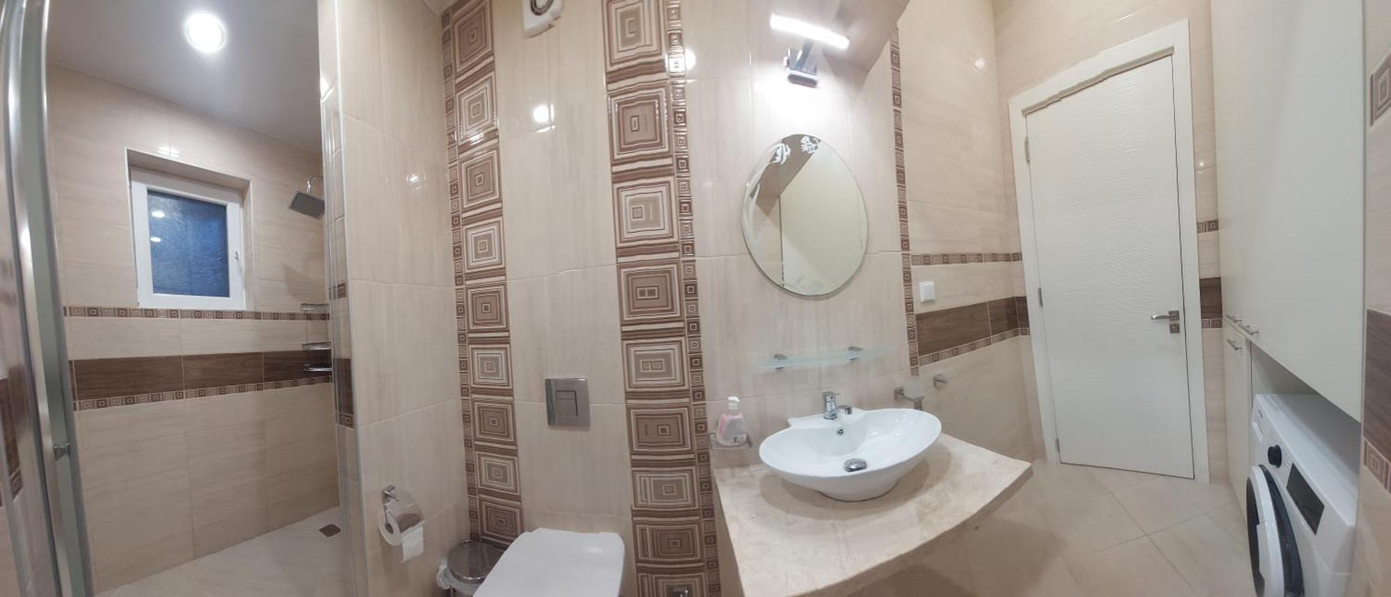 Апартамент Pink & Blue - 2Bdr With Balcony - Wi-Fi Varna Eksteriør billede