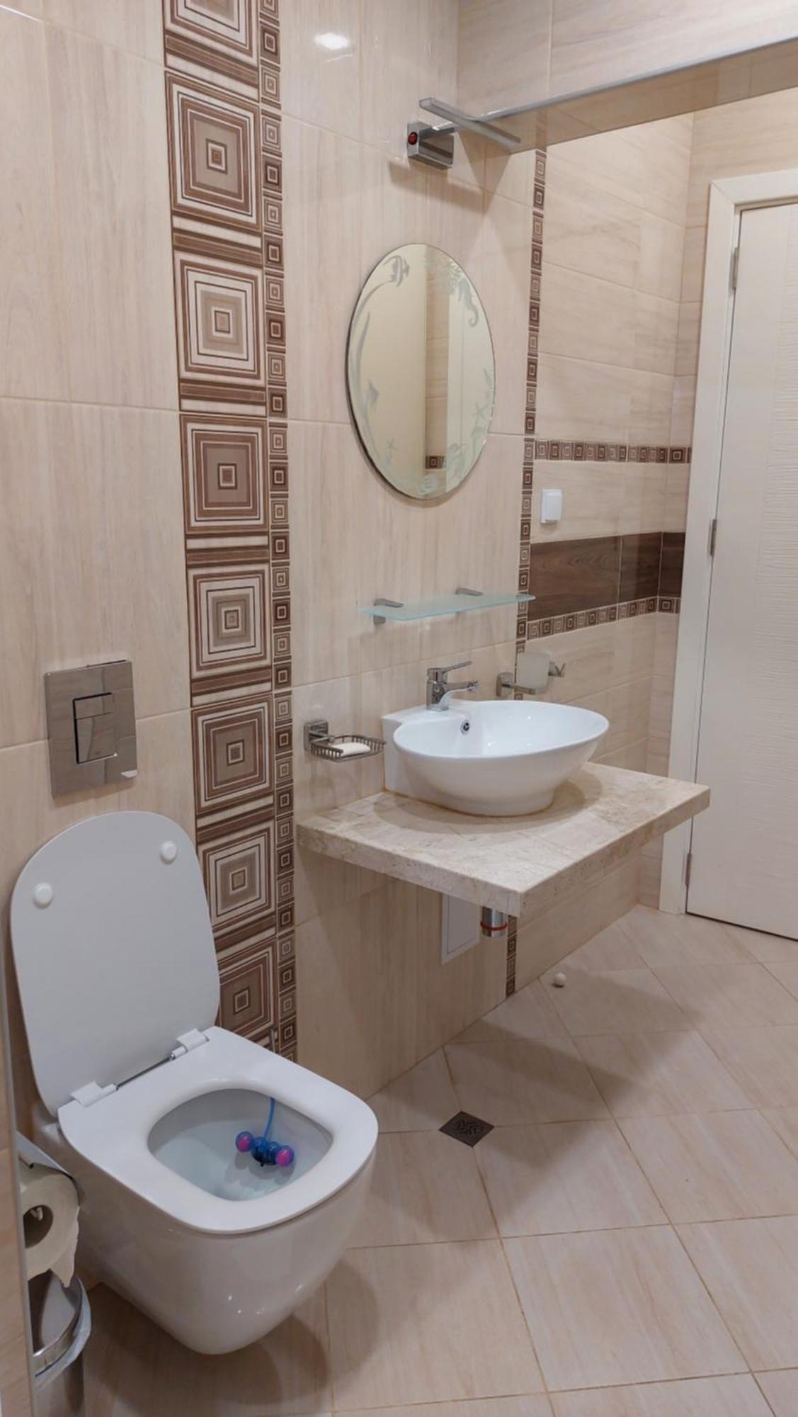 Апартамент Pink & Blue - 2Bdr With Balcony - Wi-Fi Varna Eksteriør billede